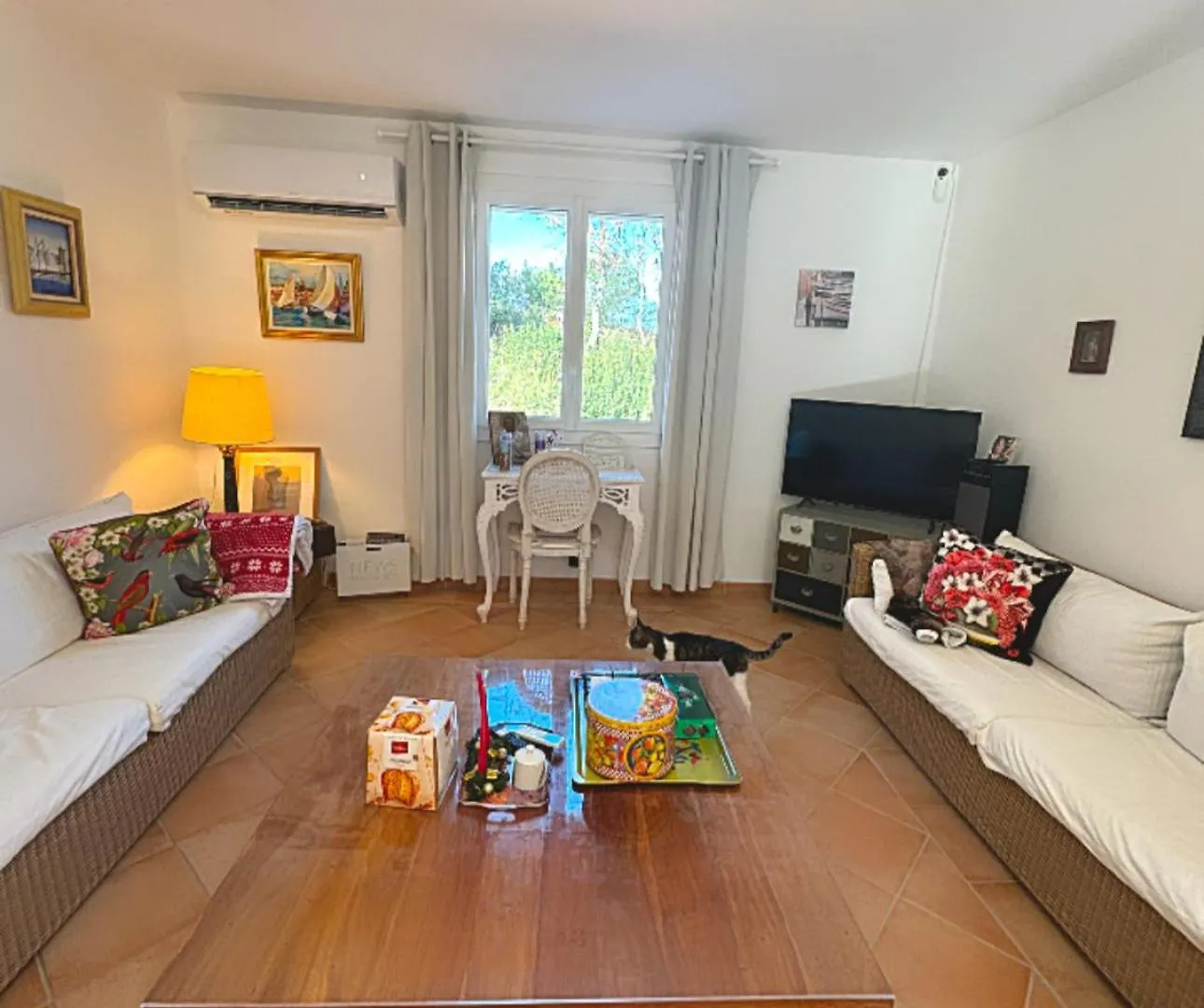 Holiday home Le Mas Saint Jean Les Mayons